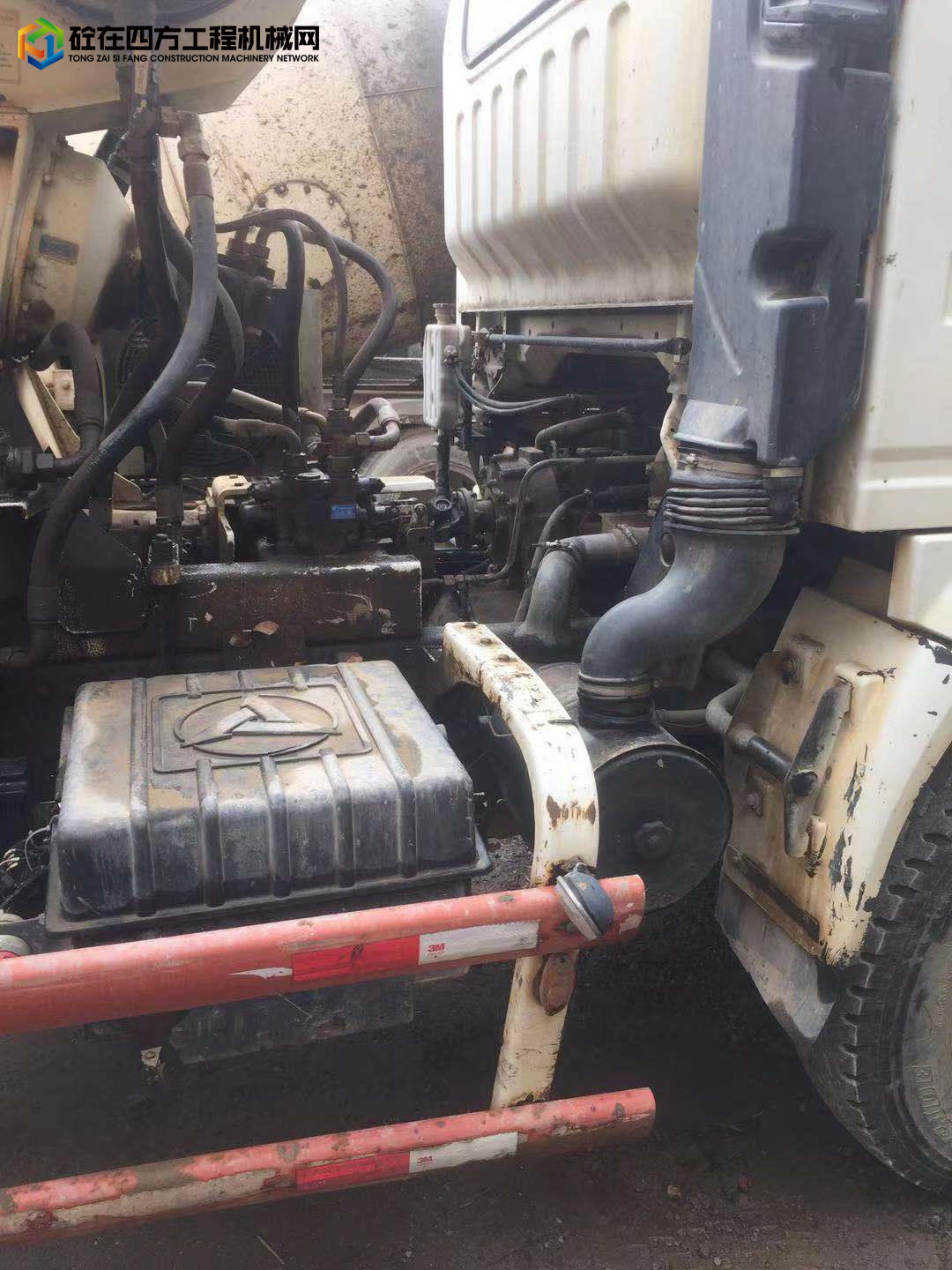 https://images.tongzsf.com/tong/truck_machine/20211015/16168cf3cc4fb9.jpg