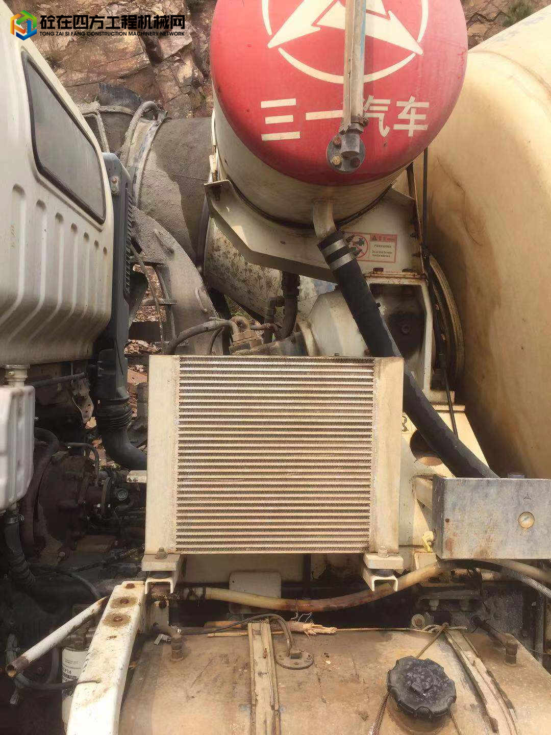 https://images.tongzsf.com/tong/truck_machine/20211015/16168cf4177cc8.jpg