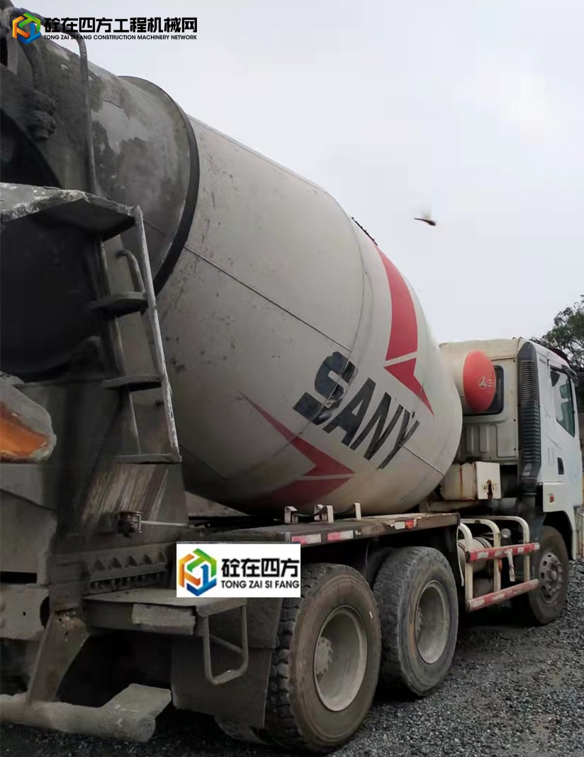 https://images.tongzsf.com/tong/truck_machine/20211015/1616919a0e4d81.jpg