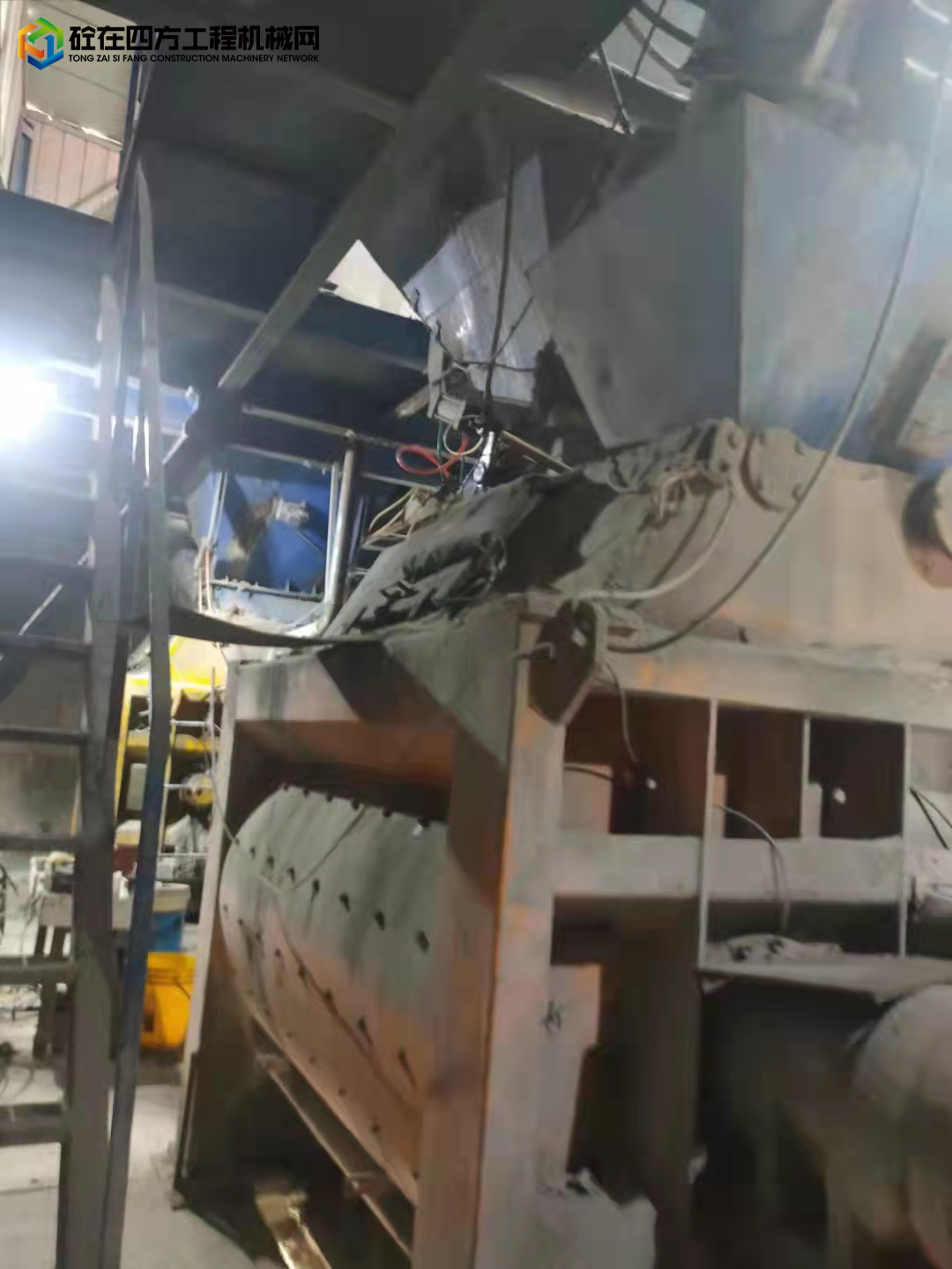 https://images.tongzsf.com/tong/truck_machine/20211016/1616a8c46dd6f7.jpg