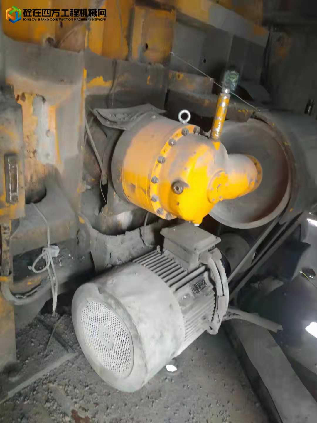 https://images.tongzsf.com/tong/truck_machine/20211016/1616a8c4a84980.jpg