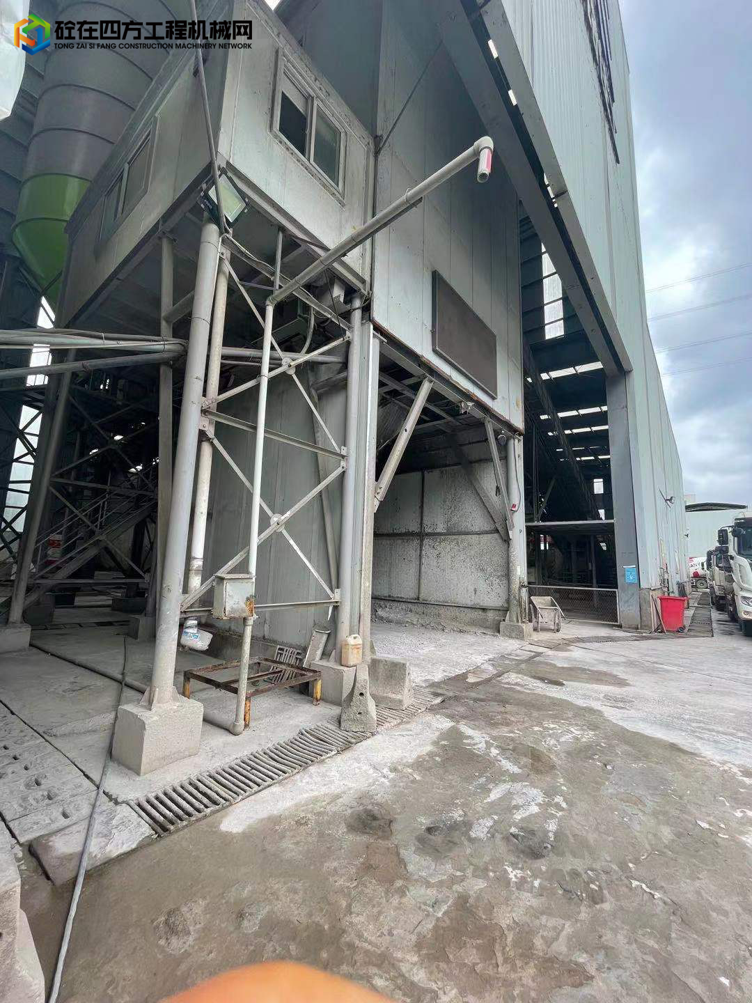 https://images.tongzsf.com/tong/truck_machine/20211018/1616cd570cf10d.jpg