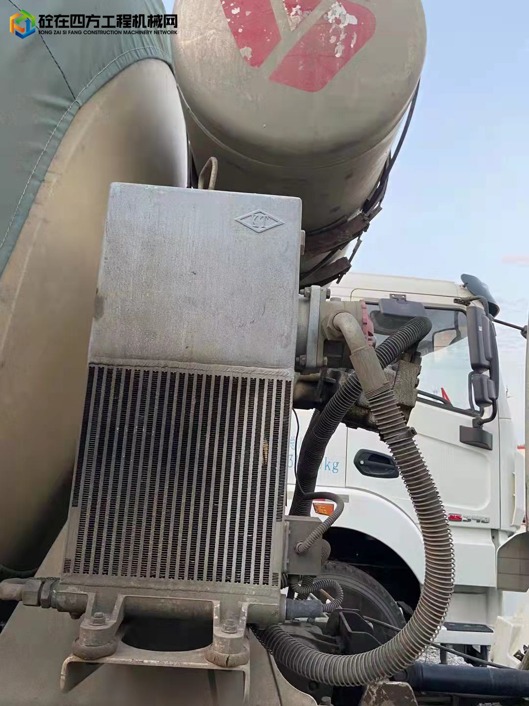 https://images.tongzsf.com/tong/truck_machine/20211018/1616d0f3a3ad45.jpg
