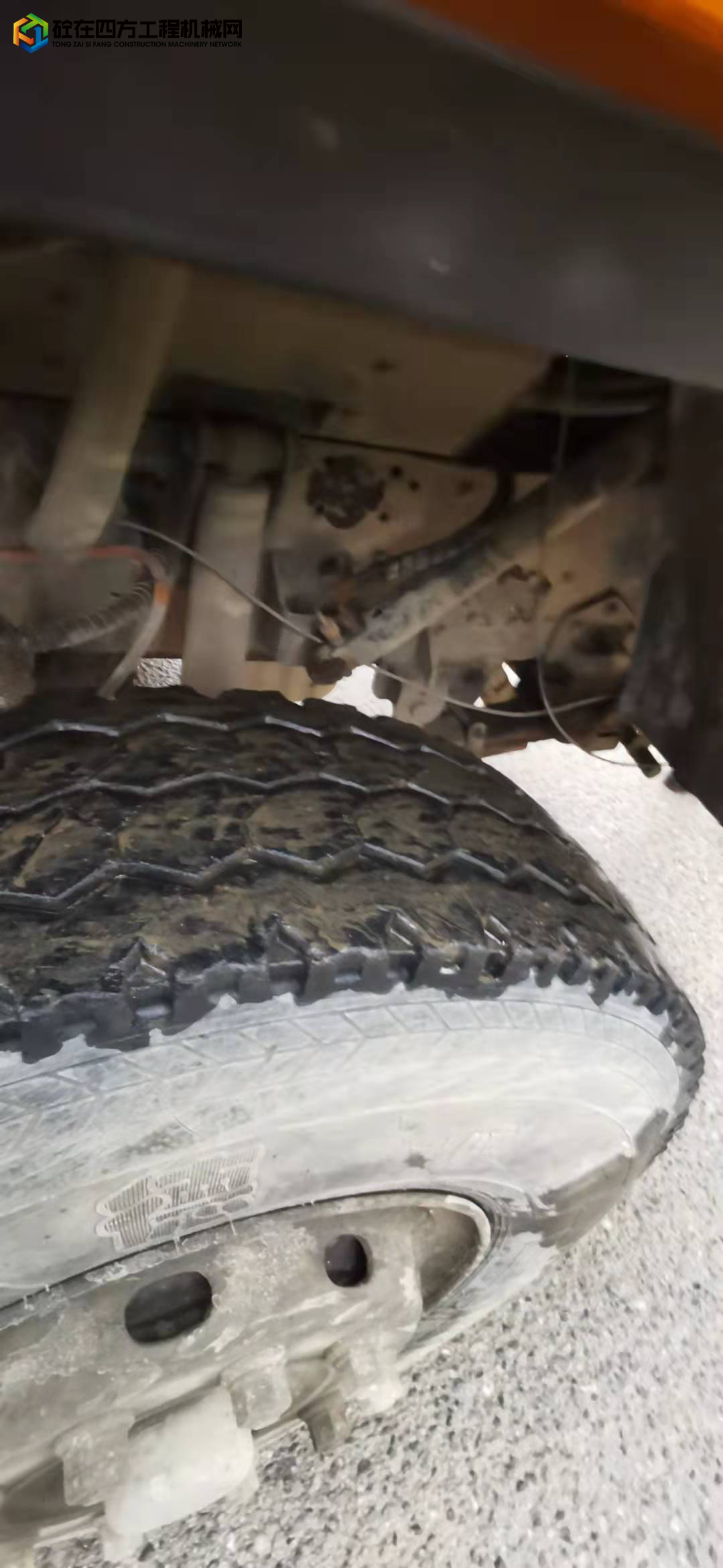 https://images.tongzsf.com/tong/truck_machine/20211018/1616d112031015.jpg
