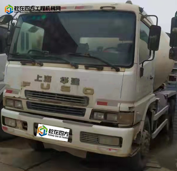 https://images.tongzsf.com/tong/truck_machine/20211018/1616d2f80f3c45.jpg