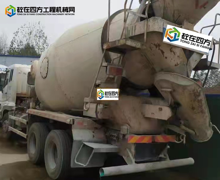 https://images.tongzsf.com/tong/truck_machine/20211018/1616d2f8ec1715.jpg