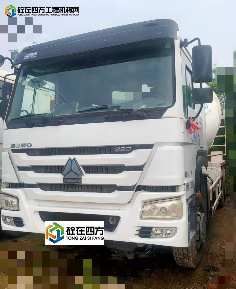 https://images.tongzsf.com/tong/truck_machine/20211018/1616d3c1fcba6e.jpg
