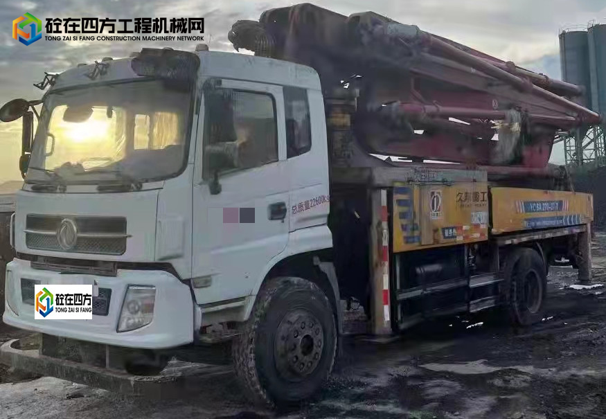https://images.tongzsf.com/tong/truck_machine/20211019/1616e2e5da1157.jpg