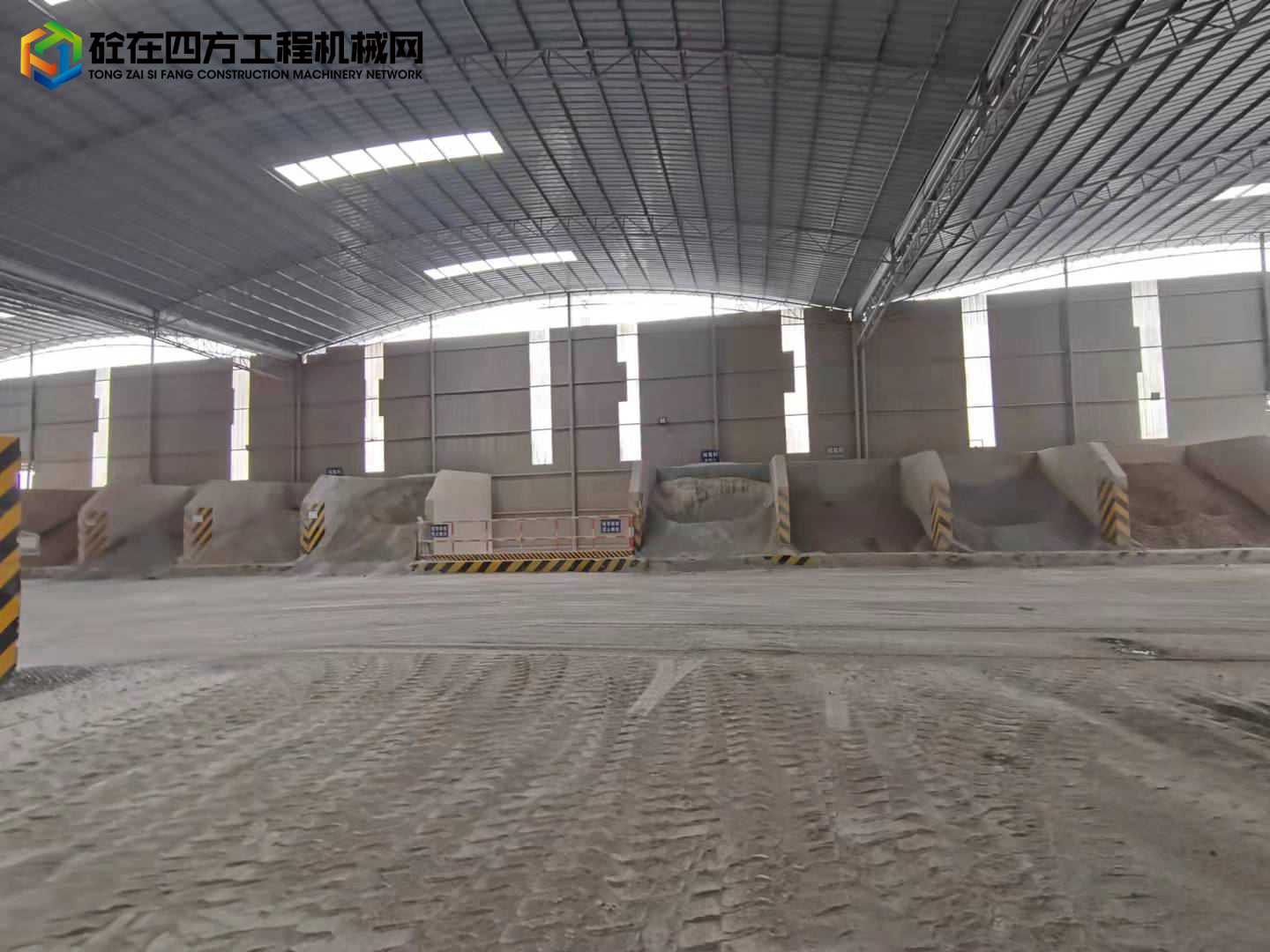 https://images.tongzsf.com/tong/truck_machine/20211020/1616f88310d627.jpg