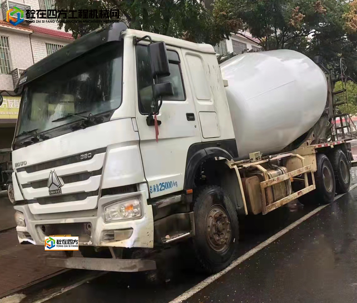 https://images.tongzsf.com/tong/truck_machine/20211020/1616f8ca2823e3.jpg