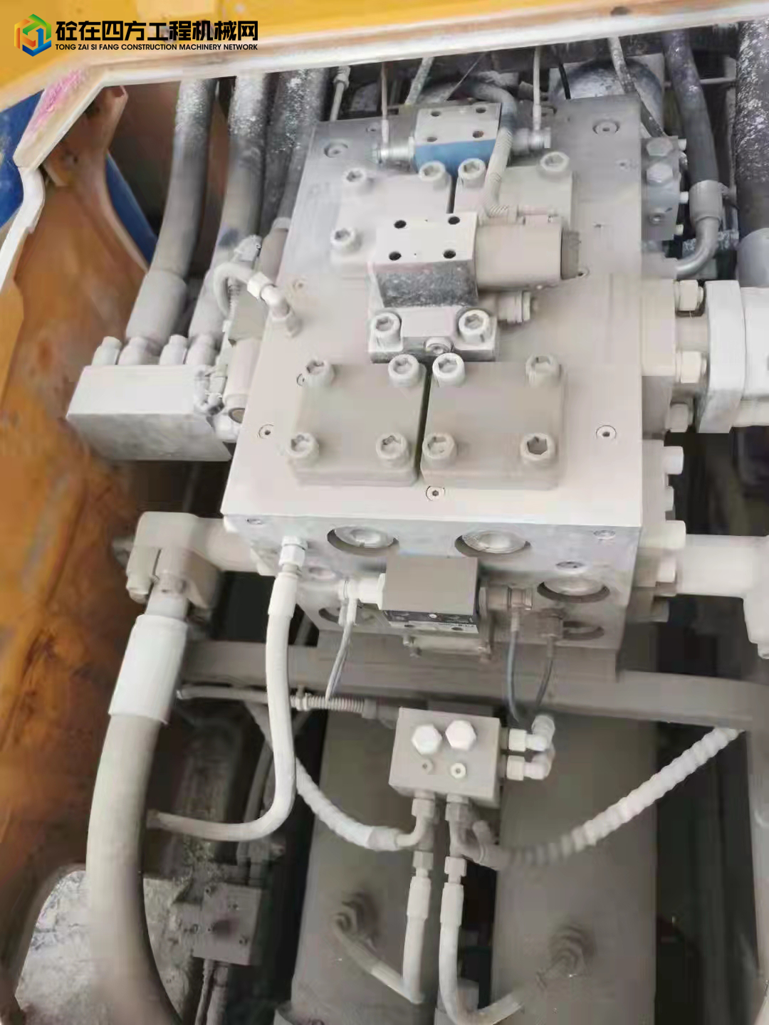 https://images.tongzsf.com/tong/truck_machine/20211020/1616fb2e307315.jpg
