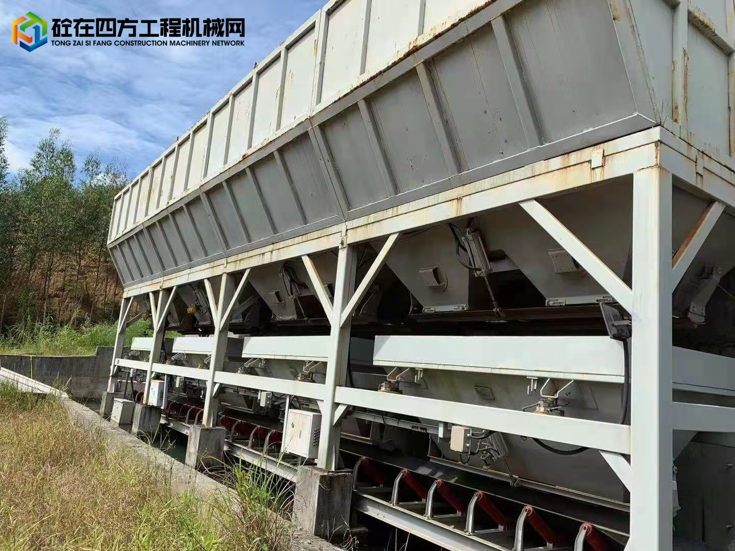 https://images.tongzsf.com/tong/truck_machine/20211020/1616fbc965da8a.jpg