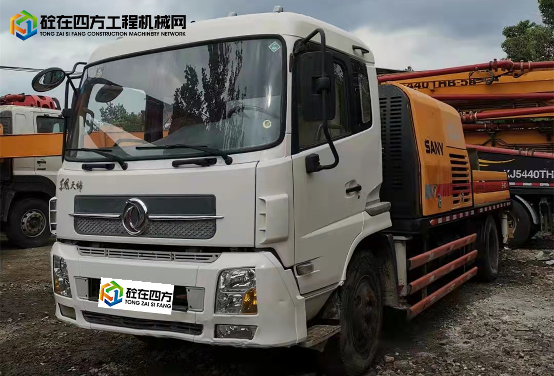https://images.tongzsf.com/tong/truck_machine/20211020/1616fd1fd7de7d.jpg
