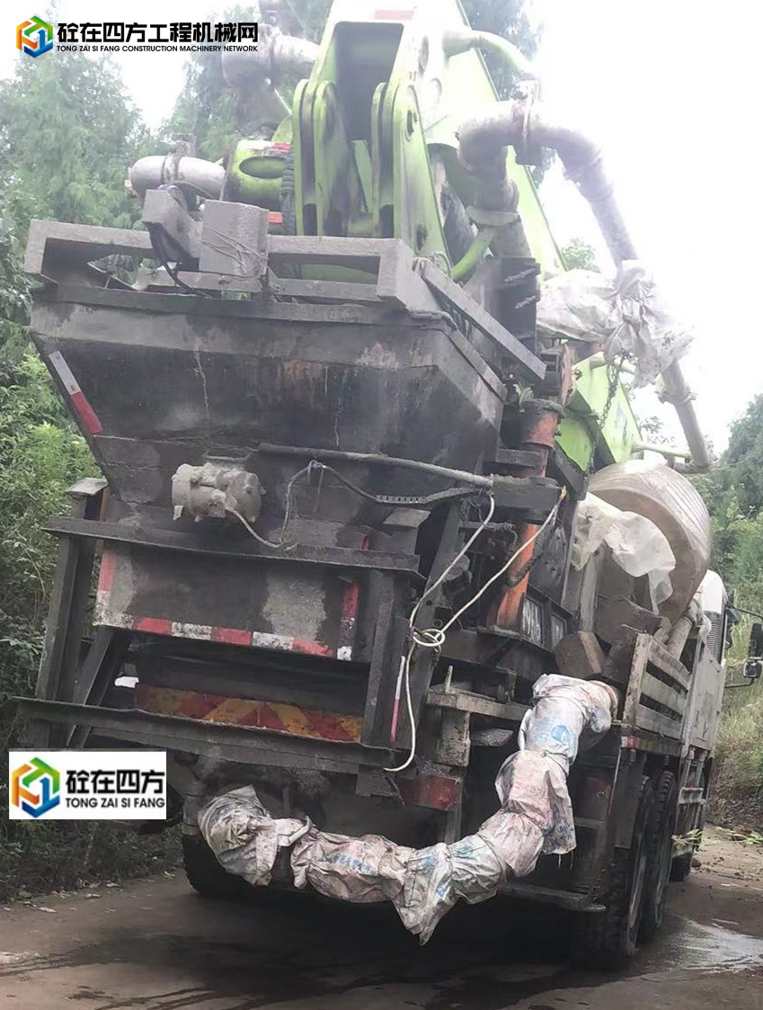 https://images.tongzsf.com/tong/truck_machine/20211021/16170c59b68c8e.jpg
