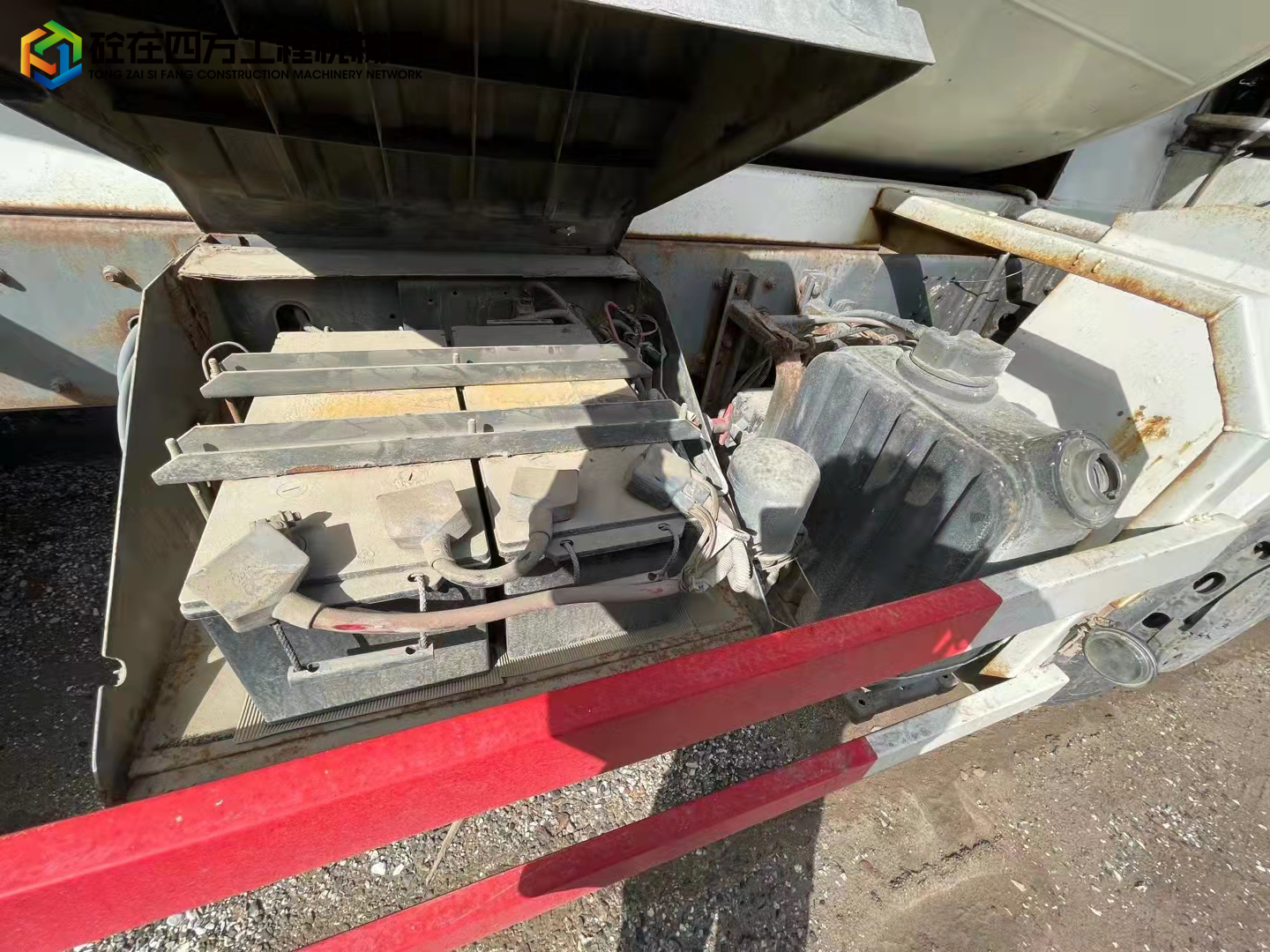 https://images.tongzsf.com/tong/truck_machine/20211022/161727e1a14a79.jpg