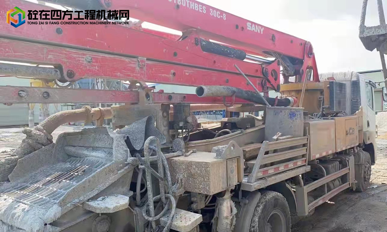 https://images.tongzsf.com/tong/truck_machine/20211025/161761062ea328.jpg