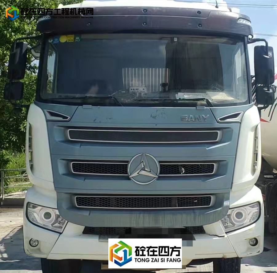 https://images.tongzsf.com/tong/truck_machine/20211026/1617770f4a9f9f.jpg