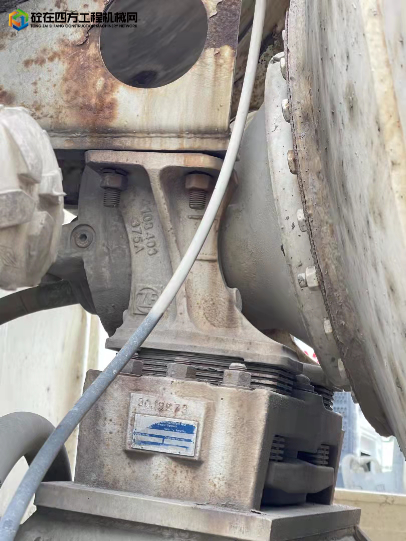 https://images.tongzsf.com/tong/truck_machine/20211026/161779c744f98c.jpg