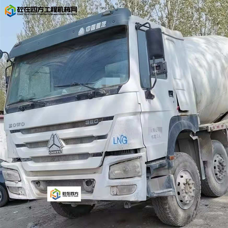 https://images.tongzsf.com/tong/truck_machine/20211026/161779f9b8a039.jpg