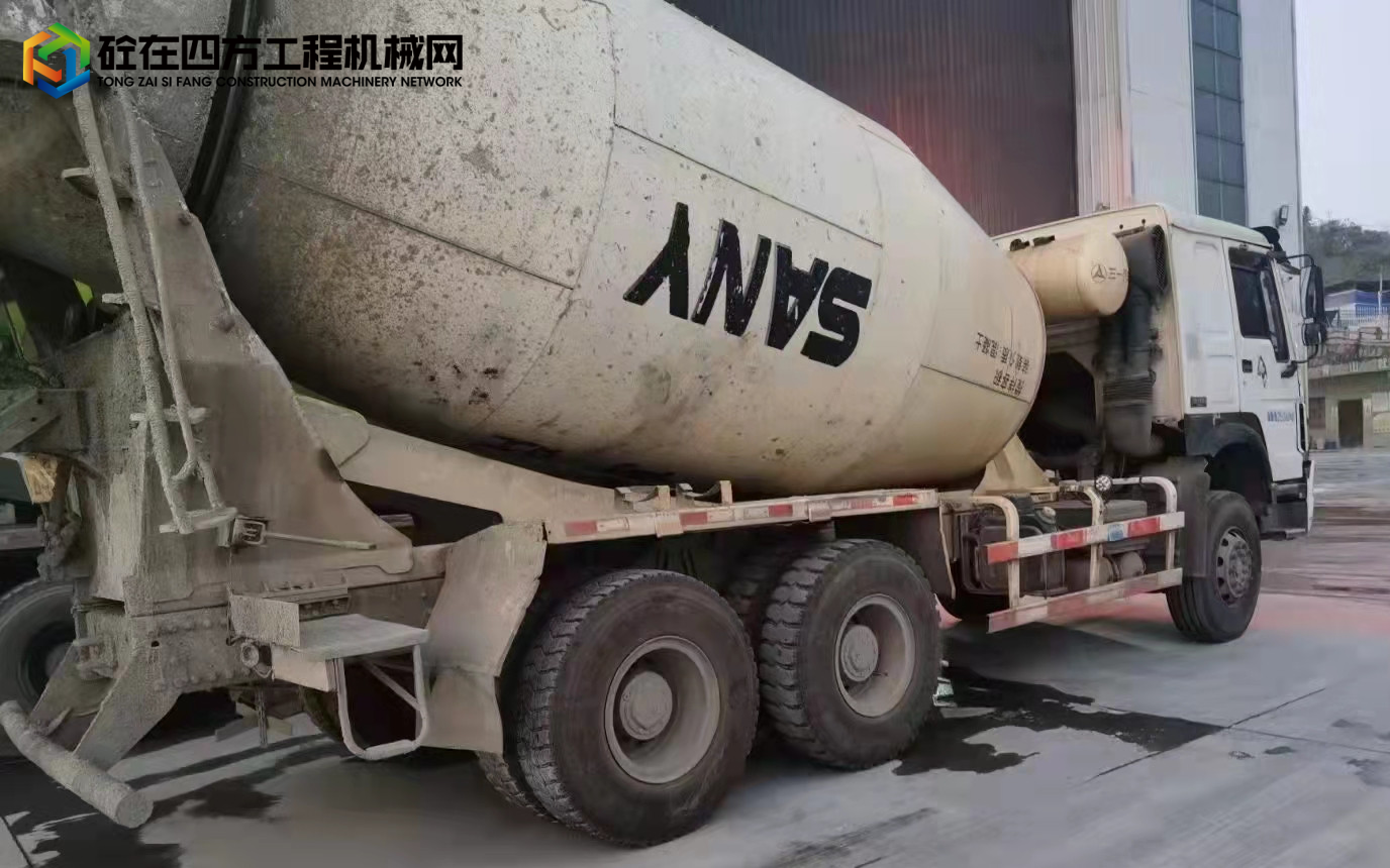 https://images.tongzsf.com/tong/truck_machine/20211026/16177e53a1ac0c.jpg