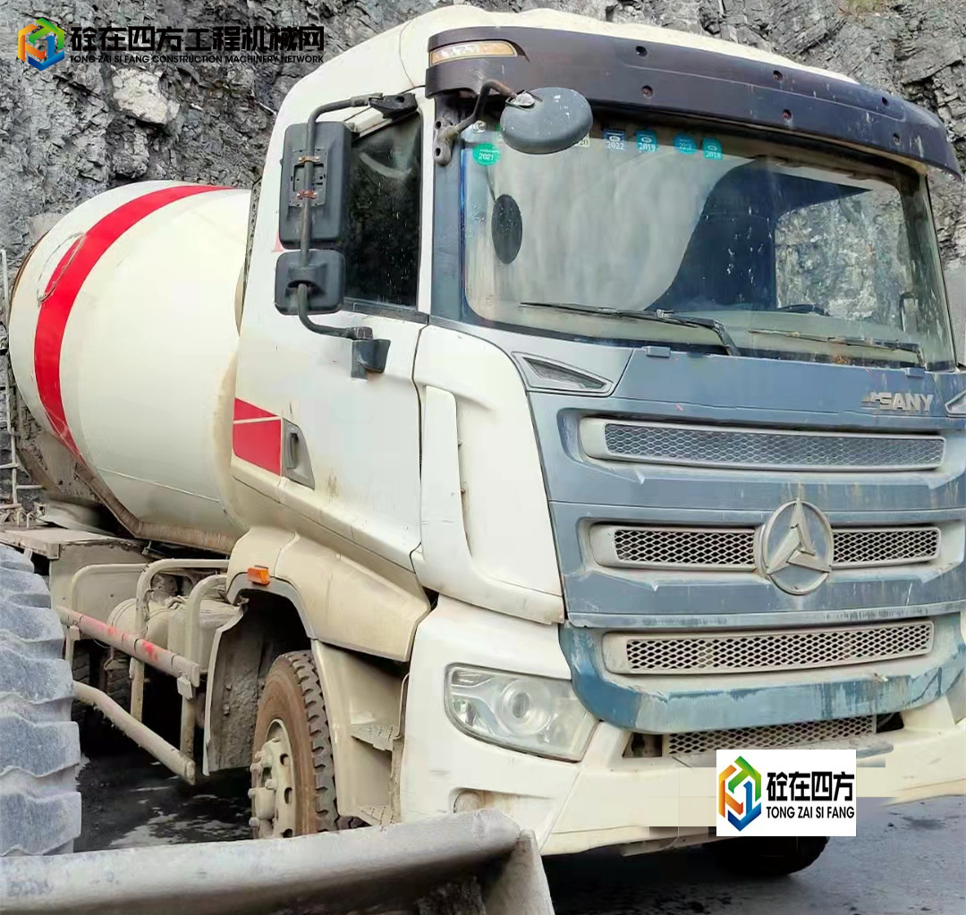 https://images.tongzsf.com/tong/truck_machine/20211027/16178f5bbd56ea.jpg