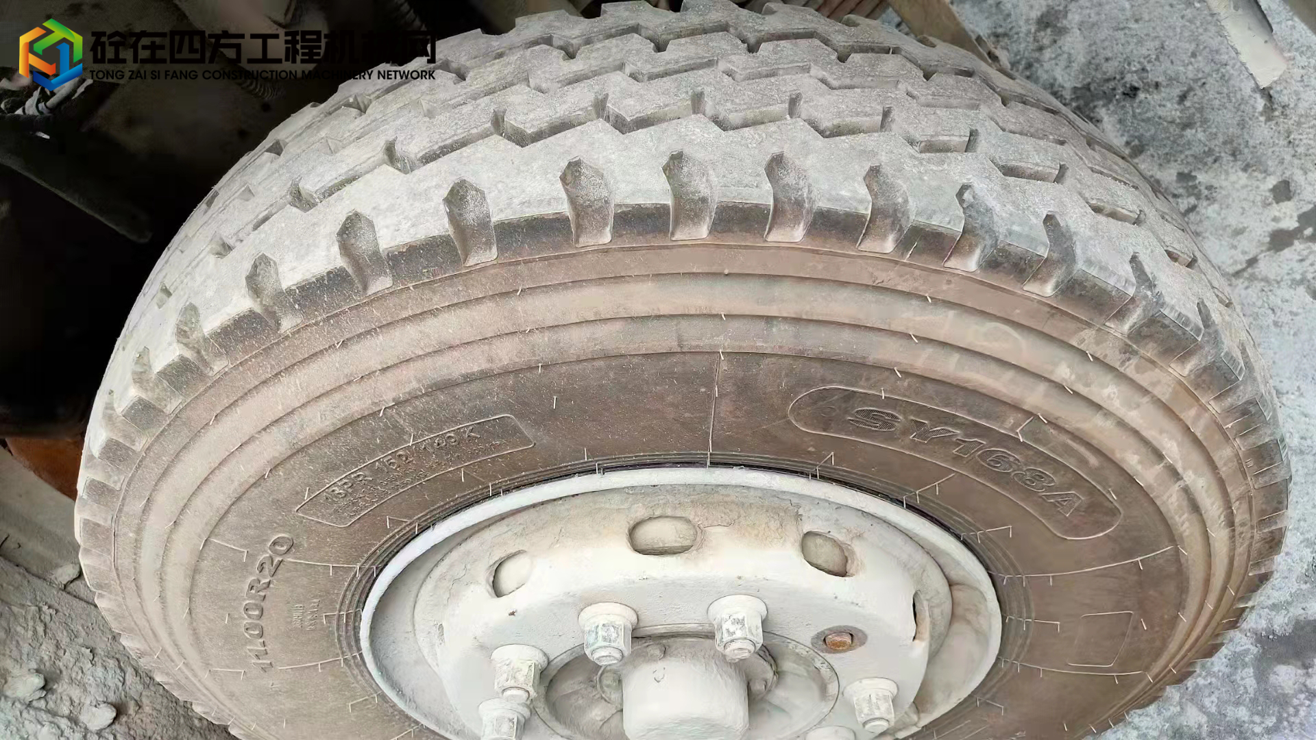 https://images.tongzsf.com/tong/truck_machine/20211027/16178f5bf97af7.jpg