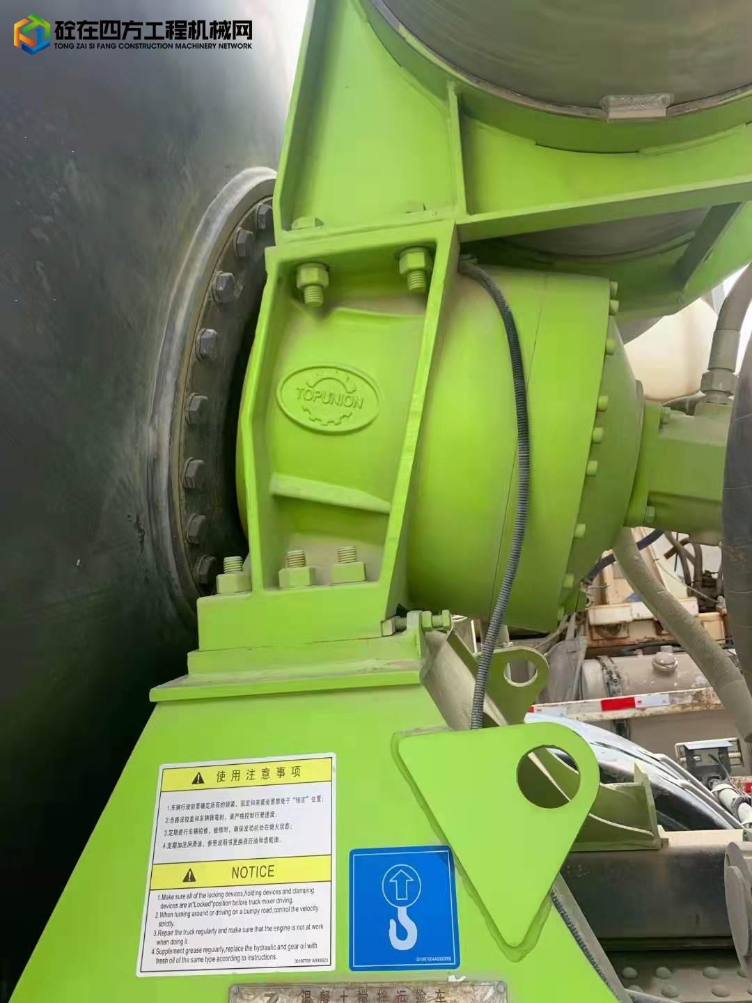 https://images.tongzsf.com/tong/truck_machine/20211028/1617a01a588ba2.jpg