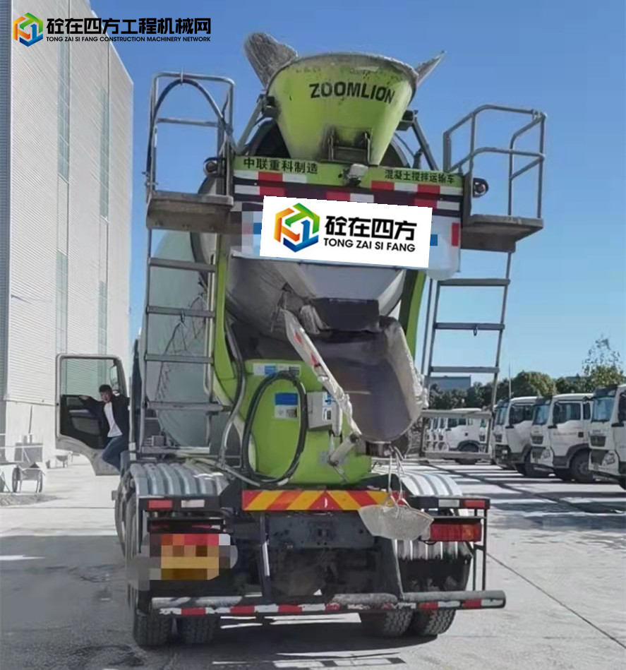 https://images.tongzsf.com/tong/truck_machine/20211028/1617a75730f905.jpg