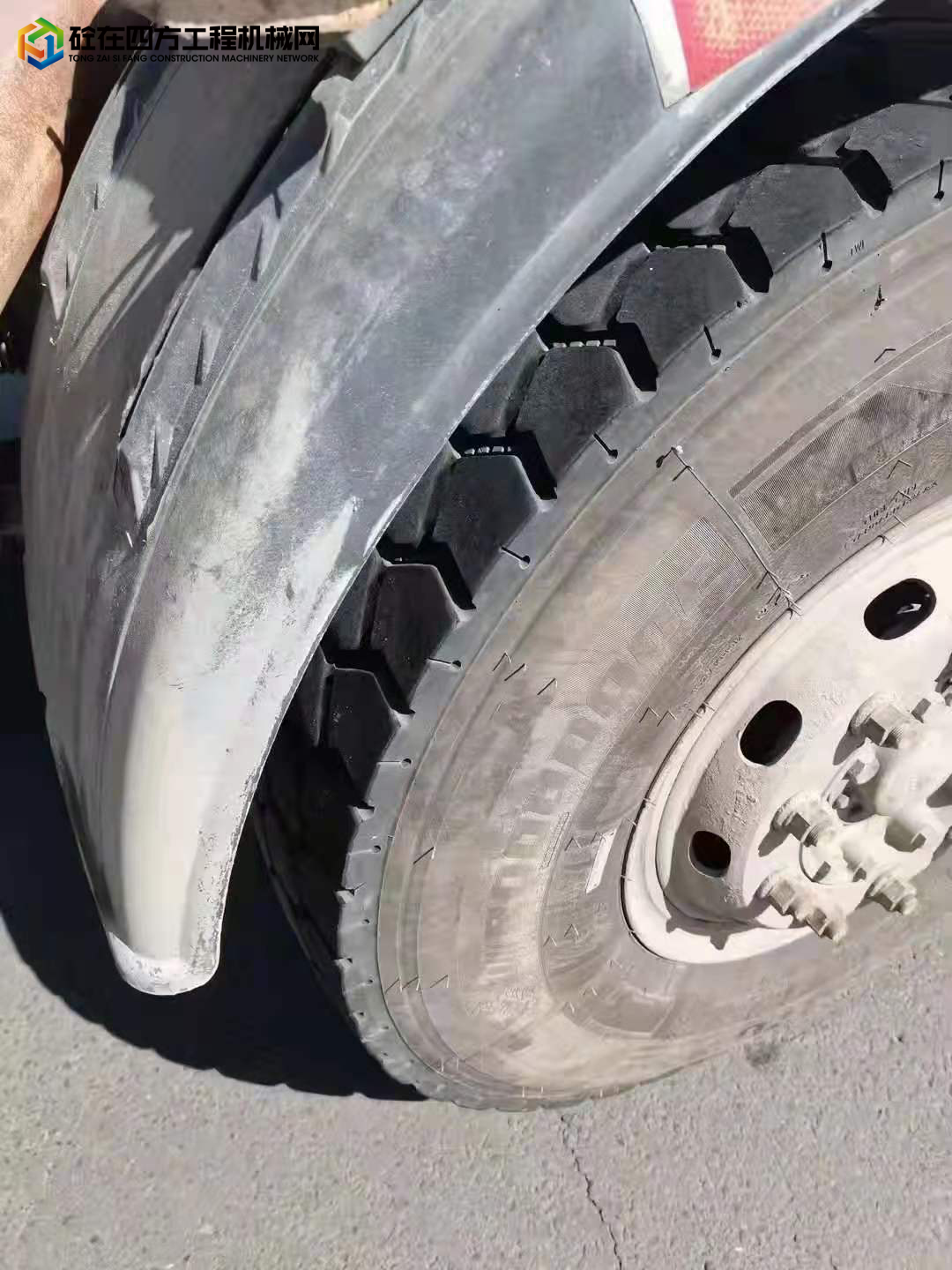 https://images.tongzsf.com/tong/truck_machine/20211029/1617bbc3339f6f.jpg
