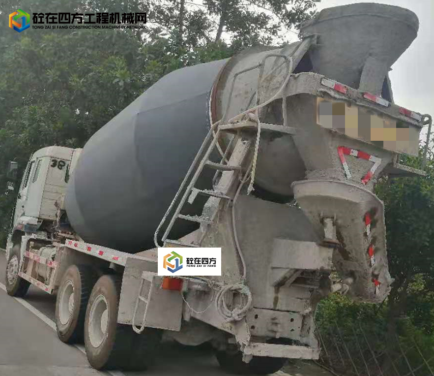 https://images.tongzsf.com/tong/truck_machine/20211029/1617bc08ca97fe.jpg