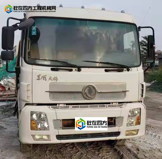 https://images.tongzsf.com/tong/truck_machine/20211102/16180918d9edb0.jpg