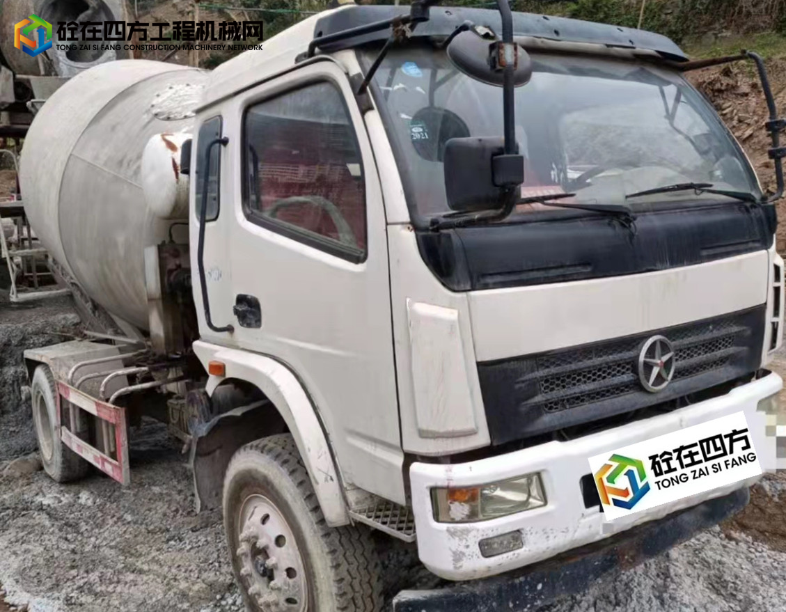https://images.tongzsf.com/tong/truck_machine/20211102/16180a5a9c32b4.jpg