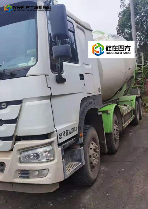 https://images.tongzsf.com/tong/truck_machine/20211104/161838ca5a0571.jpg