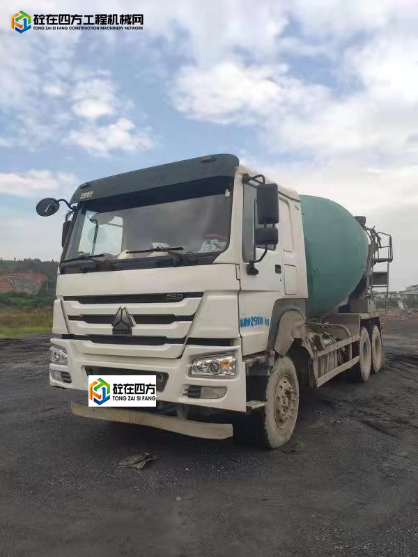 https://images.tongzsf.com/tong/truck_machine/20211104/1618394cd9efdb.jpg