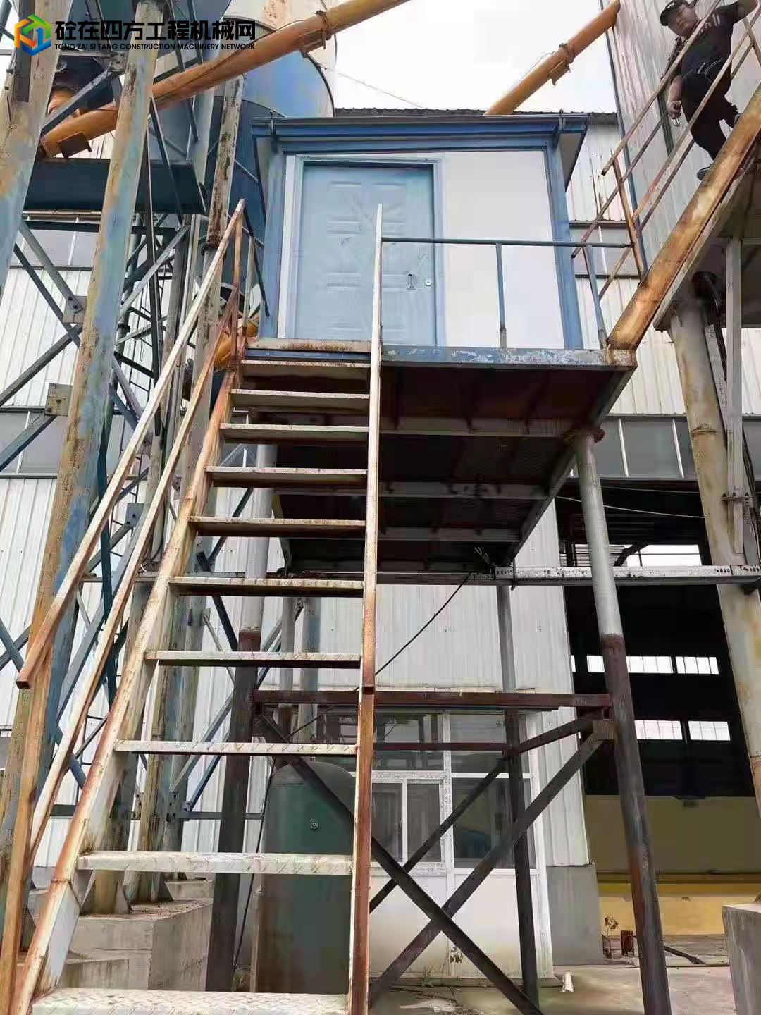 https://images.tongzsf.com/tong/truck_machine/20211110/1618b175908ac5.jpg
