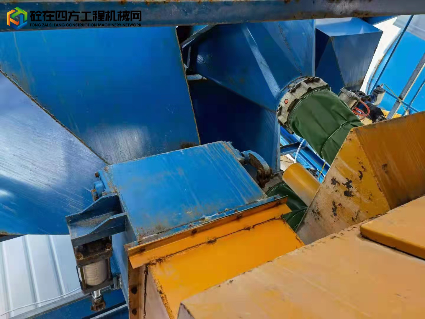 https://images.tongzsf.com/tong/truck_machine/20211110/1618b175ca9604.jpg