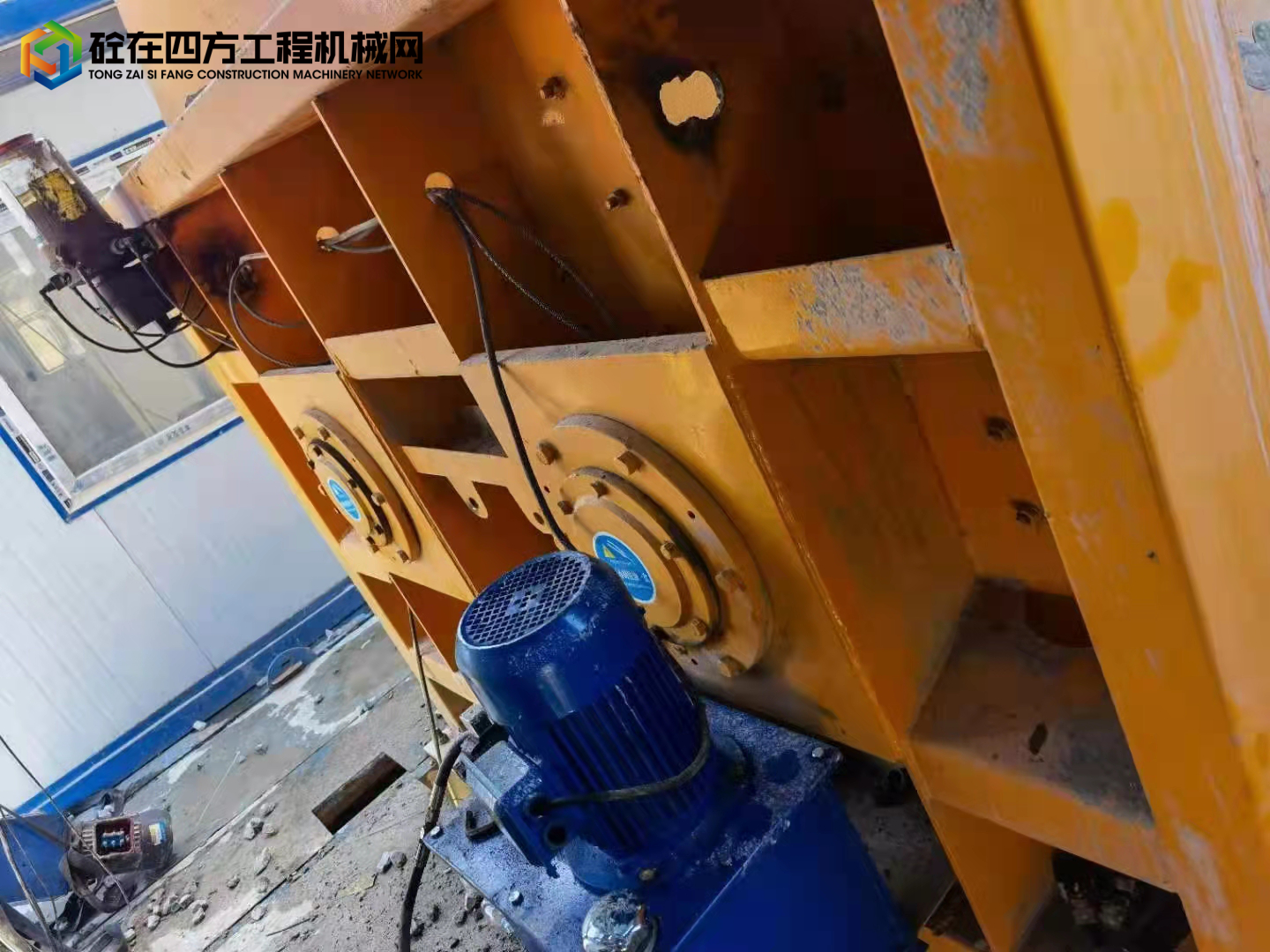 https://images.tongzsf.com/tong/truck_machine/20211110/1618b175da1e15.jpg