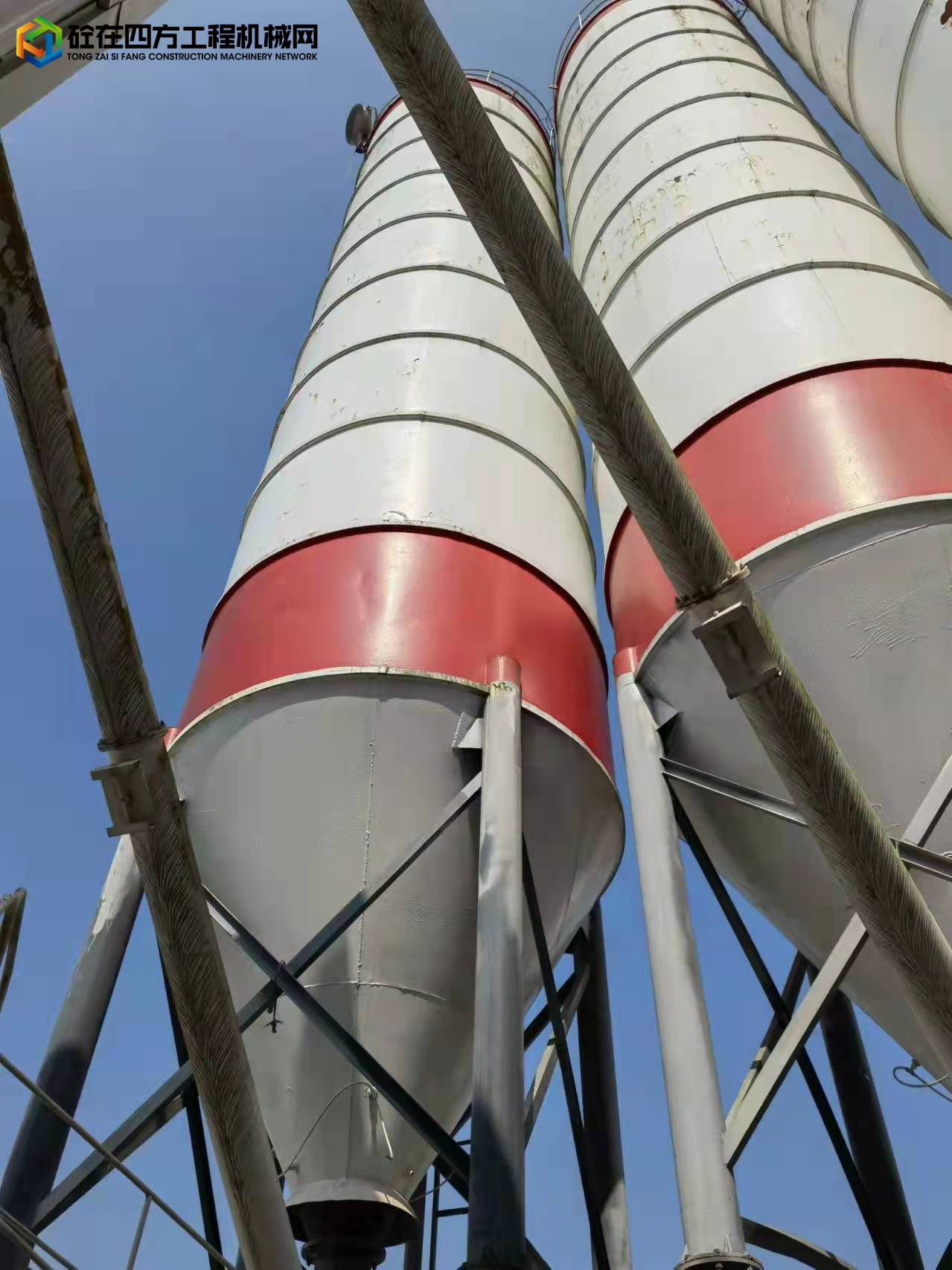 https://images.tongzsf.com/tong/truck_machine/20211110/1618b8f3e0e568.jpg