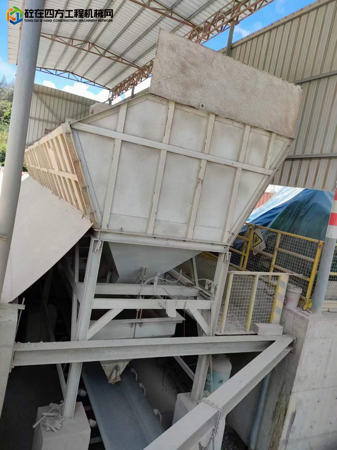 https://images.tongzsf.com/tong/truck_machine/20211111/1618cc726098c6.jpg
