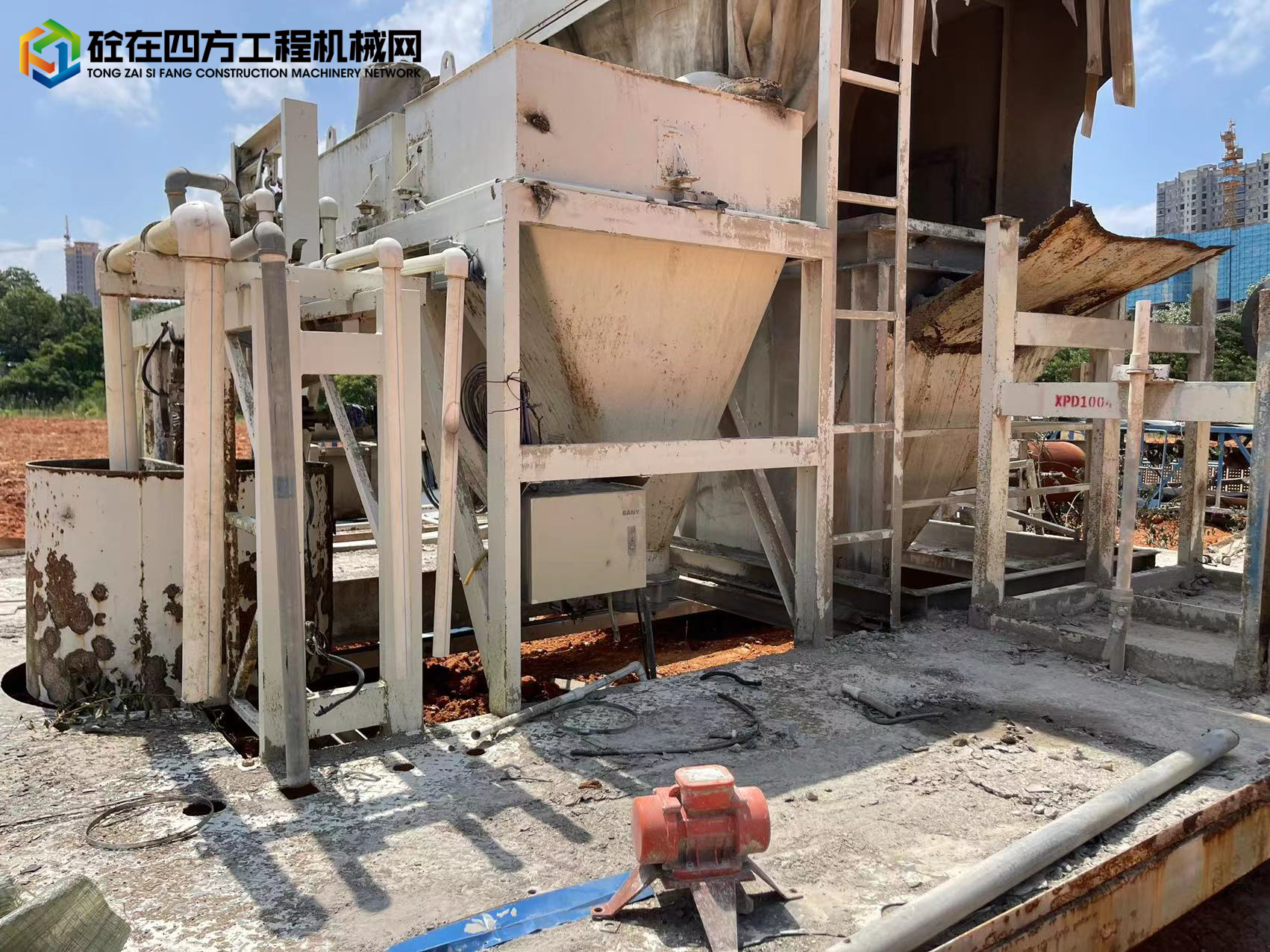 https://images.tongzsf.com/tong/truck_machine/20211112/1618db5f755076.jpg
