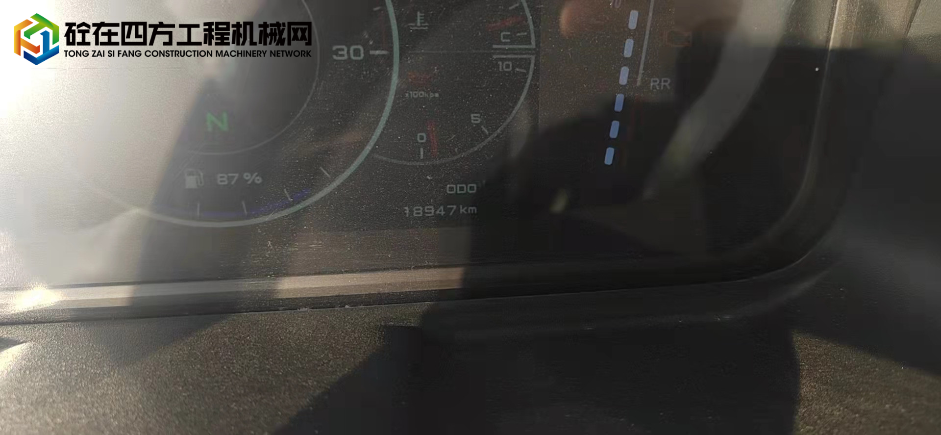 https://images.tongzsf.com/tong/truck_machine/20211112/1618dd97a8f8e5.jpg