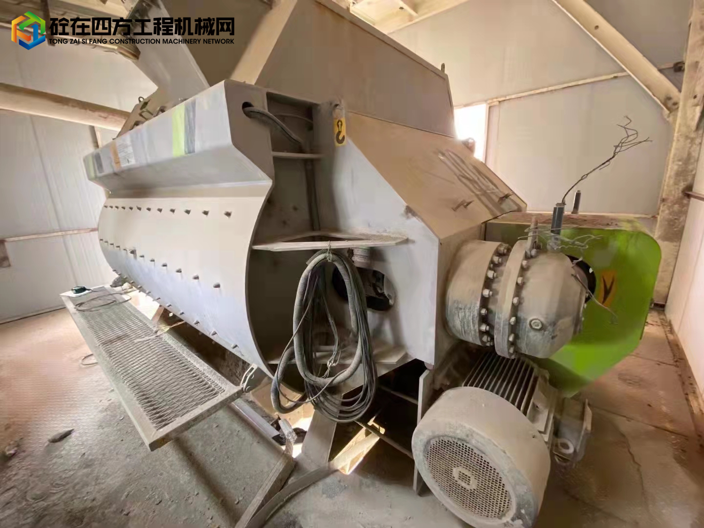 https://images.tongzsf.com/tong/truck_machine/20211118/16195a5a4a2dd7.jpg