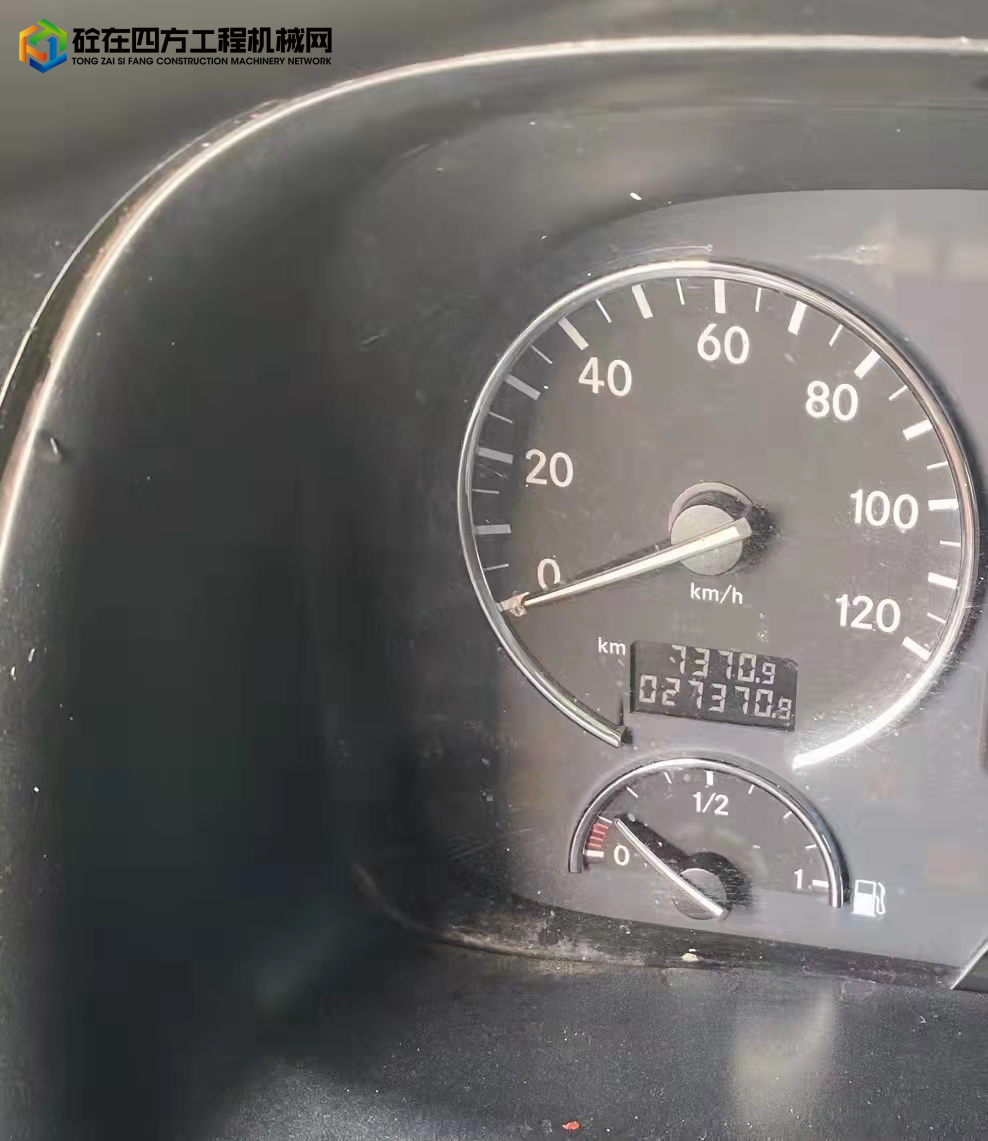 https://images.tongzsf.com/tong/truck_machine/20211118/16196191f9477d.jpg
