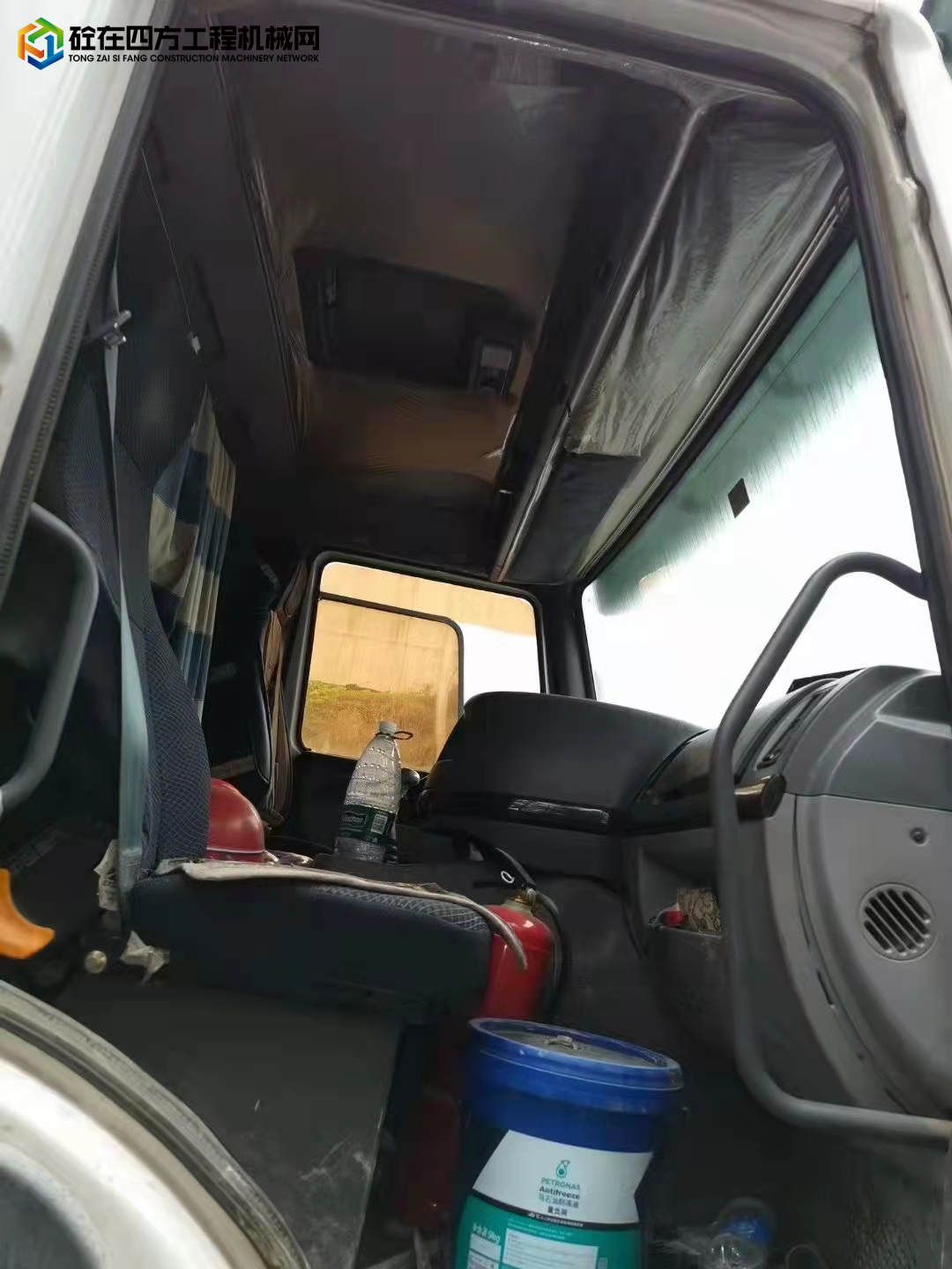 https://images.tongzsf.com/tong/truck_machine/20211122/1619b5331e7904.jpg