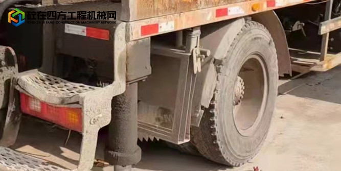 https://images.tongzsf.com/tong/truck_machine/20211127/161a1e1c607fcd.jpg