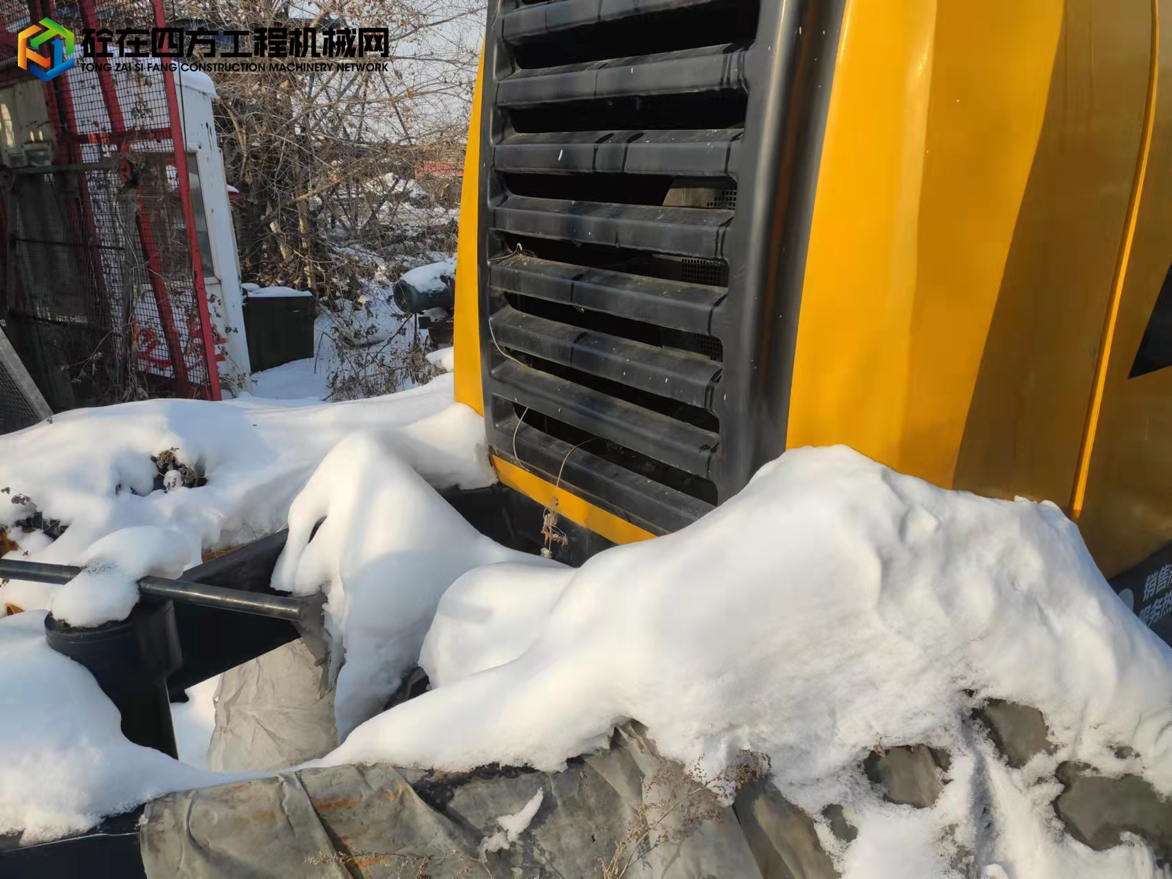 https://images.tongzsf.com/tong/truck_machine/20211129/161a4aa16da886.jpg