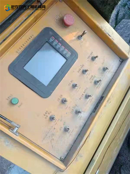 https://images.tongzsf.com/tong/truck_machine/20211202/161a8369dc121b.jpg