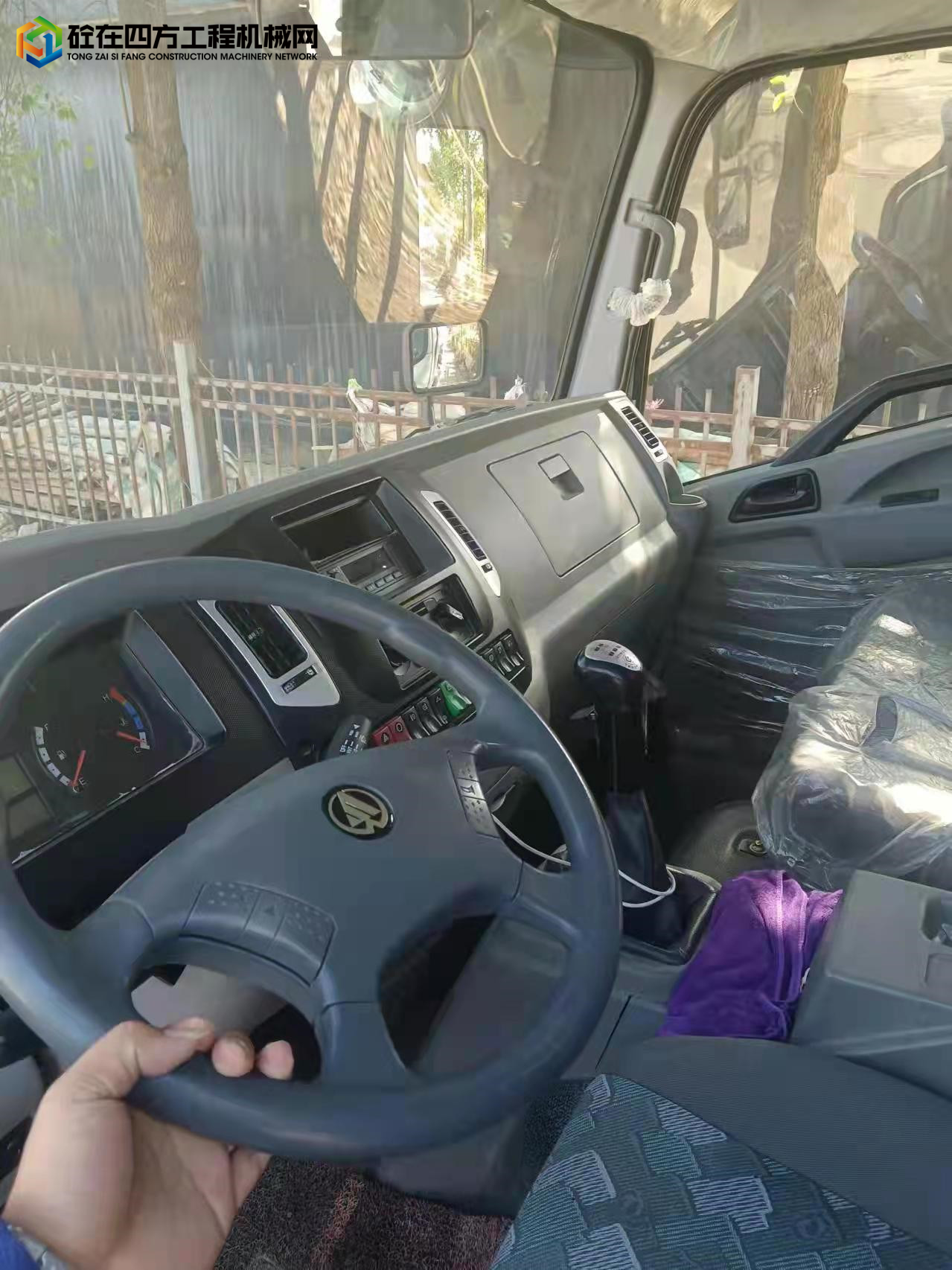 https://images.tongzsf.com/tong/truck_machine/20211203/161a9bb274594b.jpg