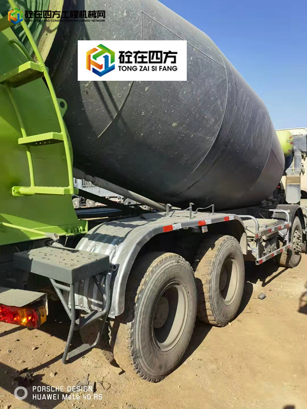 https://images.tongzsf.com/tong/truck_machine/20211203/161a9ee80bffa3.jpg