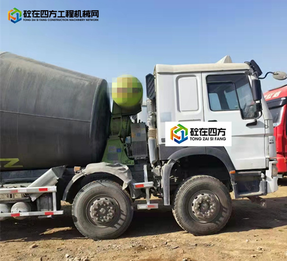 https://images.tongzsf.com/tong/truck_machine/20211203/161a9ee814902a.jpg